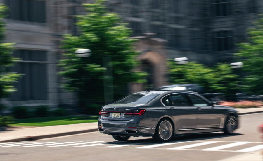  BMW 750i xDrive (G11) 2019 года  (NA) (фото 35 из 40)